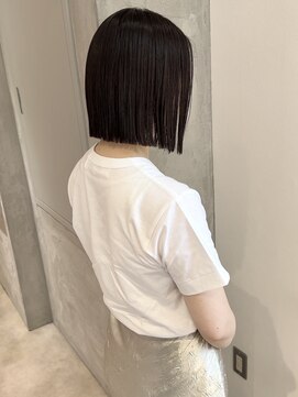 ヨーク(YOKE) 【YOKE】丸くならないボブカーキベージュグレージュカラー