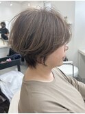 ハイライトが素敵な大人ショートボブ