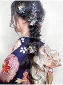 成人式ヘア【王道の片編みおろし】