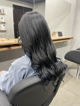 エヌ(N) ブルーブラック