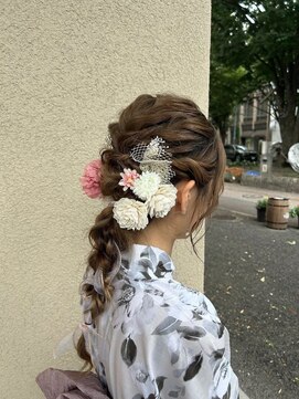 クロリ(Coloris) 編み下ろしヘアアレンジ