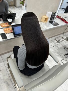 キング 高槻(K!ng) 縮毛矯正髪質改善ハイライトレイヤーカット高槻美容室エクステ