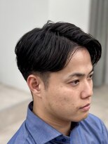 レヴィア(REVIA)&nbsp;メンズツーブロック刈り上げ七三メンズカット