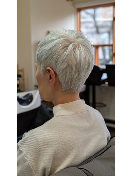 ロビン(Robin) ベリーショートスタイル