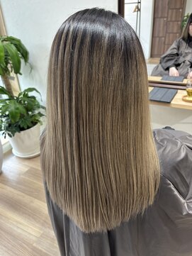 エスト 幕張本郷(est.) 黒髪/ボブルフ/ネビージュ/小顔/ワンレン/幕張/髪質改善/前髪