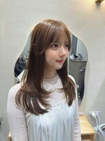 ロエ(LOE) レイヤーカット×オリーブベージュ