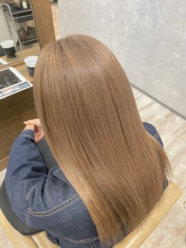 シーン(scene) シアーベージュ