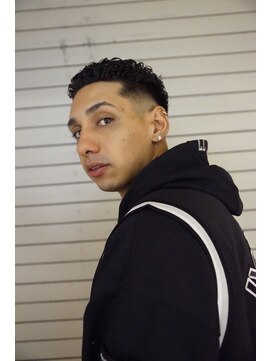 アストラ(ASTRA) 札幌大通駅/MEN'S/メンズカット/メンズパーマ/フェードカット