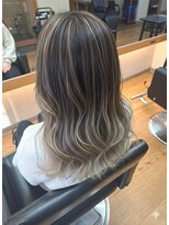 ヘアーデザイン リリー(HAIR DESIGN LiLy)&nbsp;3ヶ月放置でも可愛い！大人女子の極細バレイヤージュグレージュ