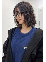 ジゼル(gisele) 抜け感ミディアムレイヤーパーマ