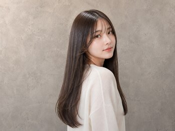 ピボット 与野西口店(pivot)の写真/【与野駅徒歩30秒】これまでの実績と知識で、一人ひとりの髪質・ダメージを見極めます。