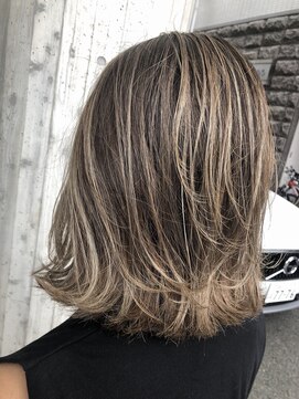 リバレッジ 広尾(Leverage) 大人外国人風ハイライト