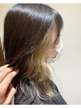 美容室 メザミー MESAMIES セクションカラーゆるふわ愛されインナーカラーグレージュ