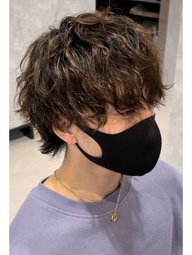 アビー(ABEY) ラフスパイラルパーマウルフツーブロック