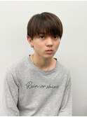 ナチュラルマッシュシースルーニュアンスセンターパート刈り上げ
