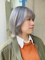 パドル(Paddle)&nbsp;ホワイトカラー/シルバーカラー/ボブ/外はねボブ/顔周りカット