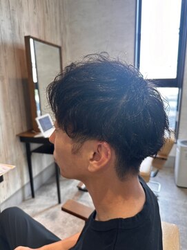 エヌアンドエー 杉戸高野台店(N&A) くせ毛を生かしたパーマスタイル アップバング