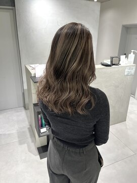 ルイス 喜連瓜破(Luis) バレイヤージュ