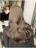 グレージュカラー/透明感抜群/韓国風くびれヘア/レイヤーカット