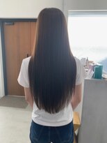 マイロ(mairo)&nbsp;透明感のあるオリーブグレージュカラーの超ロングヘアー