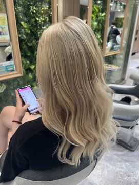 イメージア 青葉台店(IMAGE A) ハイトーンロングヘア＠30代40代50代60代