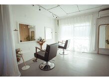 マンションの一室でひっそりと営む美容室。