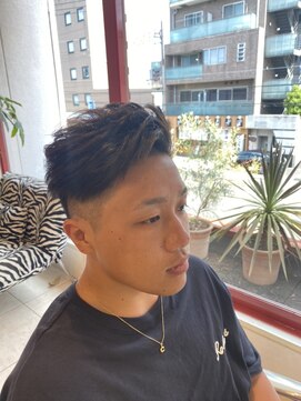 ヘアーステージ シーオーアル 七三フェードカット