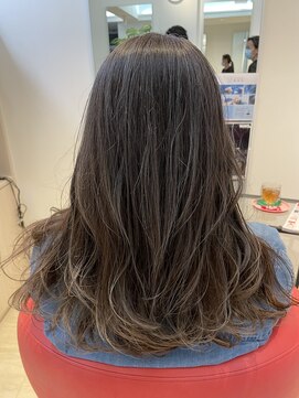 ヘアーリゾートラシックアールプラス(hair resort lachiq R+) 《R＋》白髪ボカシ◎天然ハイライトグレー