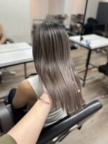 ヴィフ 大船(VIF)&nbsp;バレイヤージュ前髪マチルダボブピンクベージュグレージュ