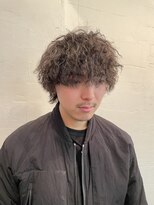 ビーバイエイトジェンツ(Bee by EIGHT GENTS)&nbsp;ダークアッシュアッシュブラックカルマパーマベリーショート