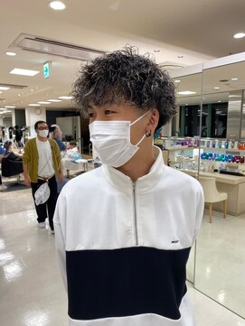 ケンジ 平塚ラスカ店(KENJE) ハイライトパーマ/波巻きスパイラル/メンズパーマ/湘南/平塚