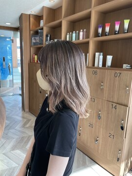 アース 三田南ウッディタウン店(HAIR&MAKE EARTH) 20代30代40代デザインカラーグラデーションブリーチ小顔