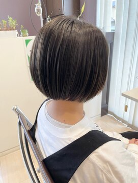 イースト(YEAST) ショート×透明感カラー