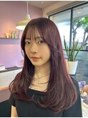 レイヤーカット　ワインレッドカラー
