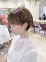 ネオリーブ アンド 渋谷店(Neolive &)&nbsp;前髪マッシュバング　耳掛けひし形丸みショートボブ【近藤】横浜