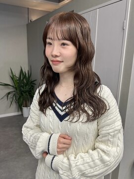 リブロ(LiBro) ペールベージュ大人ガーリーウェーブミディアム似合わせカット