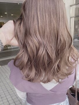 イェッカ(YECCA) ワンブリーチで叶える艶ミルクティーカラー○