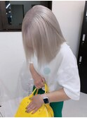 14664ブリーチ＆ダブルカラーホワイトブロンドシルバーアッシュ