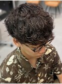 メンズパーマ波巻きツイストスパイラル刈り上げセンターパート