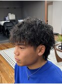表参道駅MEN’S/ニュアンスパーマ/刈り上げセンターパート
