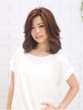 ヴィーブ ヘアー 伊丹店(VIB hair) 品の良さを兼ね備えた大人可愛いリバーススタイル