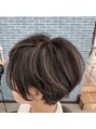マンタップヘアー(Man Tap Hair)&nbsp;ハンサムショート大人女性に人気！白髪ぼかしでオシャレに！