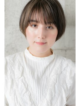 アッシュ 伊勢崎(ash) 外国人風グレージュ×小顔丸みショートボブ