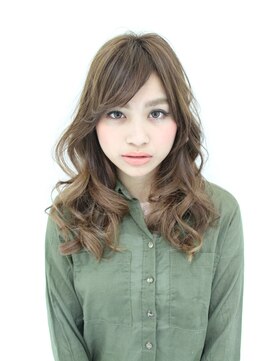 ラクシア(LUXIA) 躍動感ロング