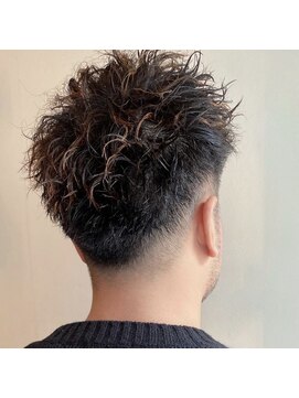 ラフランクリー(la frankly) ツーブロック/刈り上げ/ツイスト/ビジネス/スキンフェード