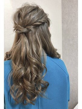 アールイー(Re:) 万能ハーフアップ