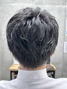 フイ 代々木(Hui) メンズ/アップバング/ツーブロックマッシュ/束感ショート波巻き