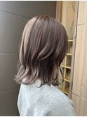 グレージュ×外ハネボブ