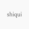 シキ(shiqui)のお店ロゴ