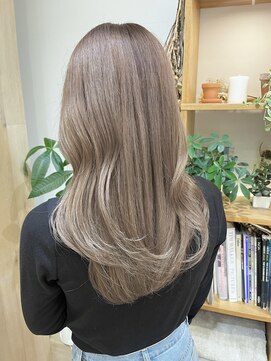 バイオレット ナゴヤ(Violet Nagoya) ブリーチありのくすみミルクティーベージュ♪ TS-31